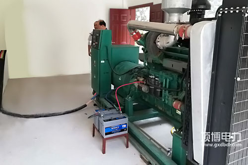 發(fā)動機應(yīng)該加什么型號的機油？是越稀越好嗎